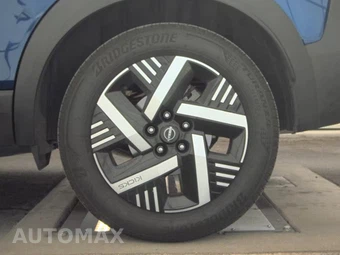 2025 Nissan Kicks SV – miniatura 12