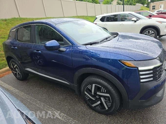2025 Nissan Kicks SV – miniatura 4