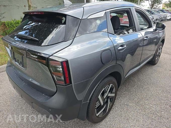 2025 Nissan Kicks SV – miniatura 3