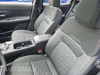 2025 Nissan Kicks SV – miniatura 6