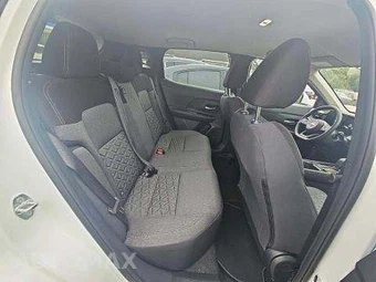 2025 Nissan Kicks SV – miniatura 17