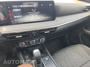 2025 Nissan Kicks SV - miniatura 11