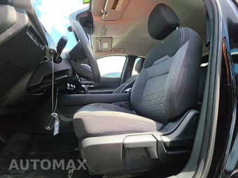2025 Nissan Kicks SV - miniatura 7