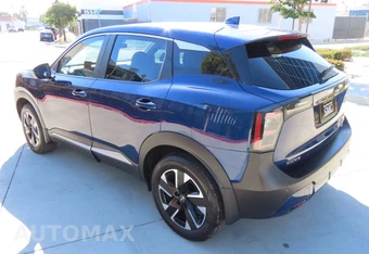2025 Nissan Kicks SV - miniatura 4