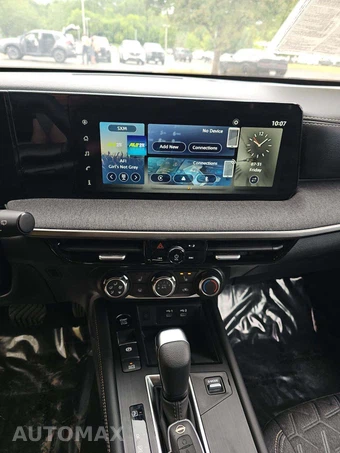 2025 Nissan Kicks SV – miniatura 10