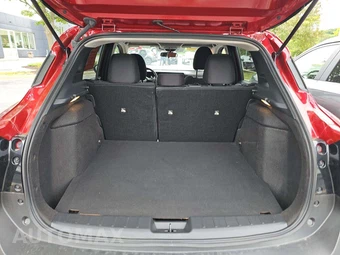 2025 Nissan Kicks SV – miniatura 14