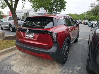 2025 Nissan Kicks SV – miniatura 3