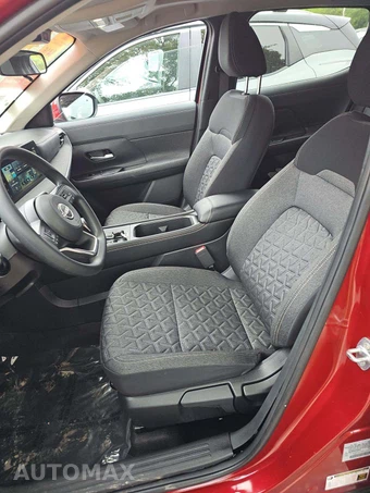 2025 Nissan Kicks SV – miniatura 6