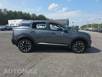 2025 Nissan Kicks SV - miniatura 4