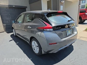 2025 Nissan LEAF S – miniatura 7