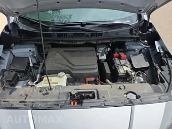 2025 Nissan LEAF S – miniatura 16