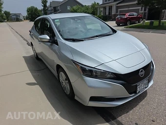 2025 Nissan LEAF S – miniatura 3