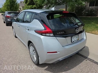 2025 Nissan LEAF S – miniatura 7
