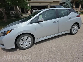 2025 Nissan LEAF S – miniatura 8