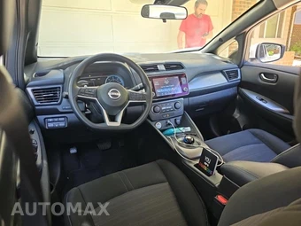 2025 Nissan LEAF S – miniatura 12