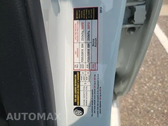 2025 Nissan LEAF S - miniatura 9
