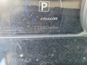 2025 Nissan LEAF S – miniatura 13