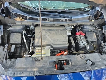 2025 Nissan LEAF S – miniatura 25