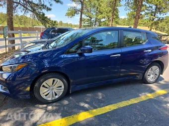 2025 Nissan LEAF S – miniatura 8
