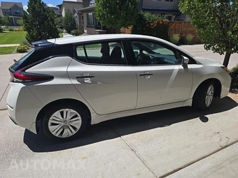 2025 Nissan LEAF S - miniatura 4