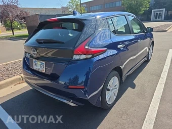 2025 Nissan LEAF S – miniatura 5