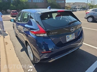 2025 Nissan LEAF S – miniatura 7