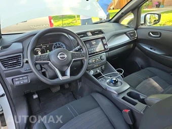 2025 Nissan LEAF S – miniatura 12