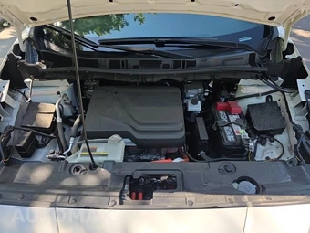 2025 Nissan LEAF S – miniatura 24