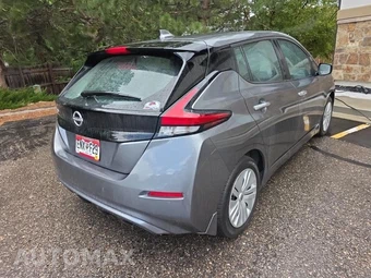 2025 Nissan LEAF S – miniatura 5