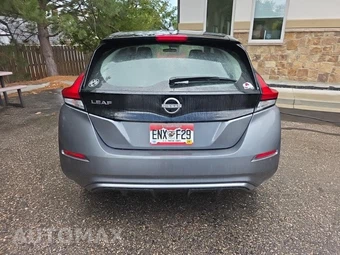 2025 Nissan LEAF S – miniatura 6