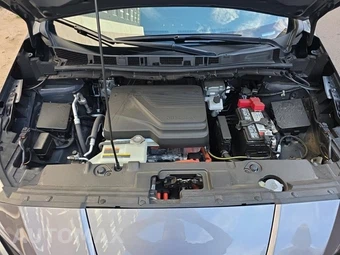 2025 Nissan LEAF S – miniatura 16