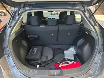 2025 Nissan LEAF S – miniatura 17