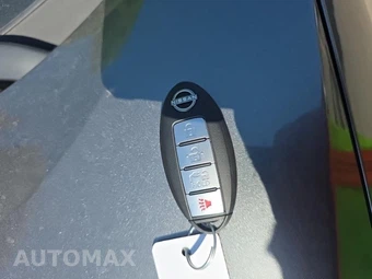 2025 Nissan LEAF SV PLUS - miniatura 18