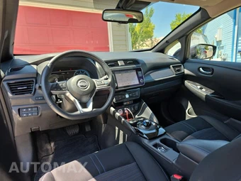2025 Nissan LEAF SV PLUS - miniatura 12