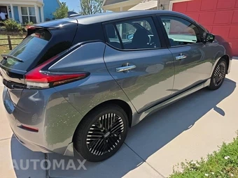 2025 Nissan LEAF SV PLUS - miniatura 4