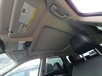 2025 Nissan Pathfinder Platinum – miniatura 11