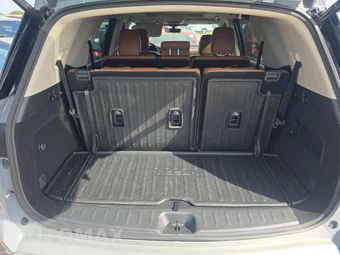 2025 Nissan Pathfinder Platinum - miniatura 17