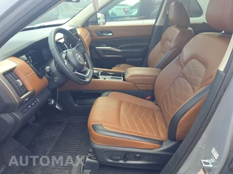 2025 Nissan Pathfinder Platinum - miniatura 7