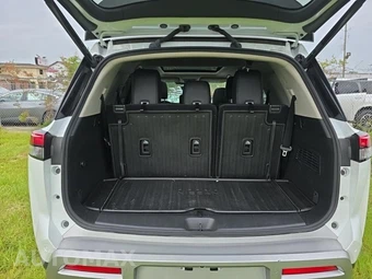 2025 Nissan Pathfinder Platinum – miniatura 19