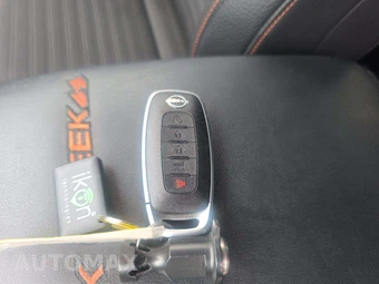 2025 Nissan Pathfinder Rock Creek - miniatura 5