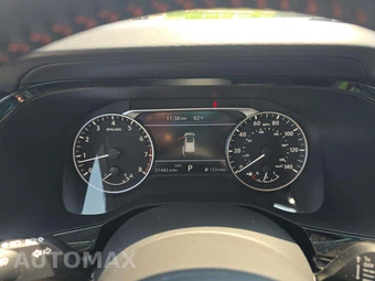 2025 Nissan Pathfinder Rock Creek – miniatura 6
