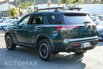 2025 Nissan Pathfinder Rock Creek - miniatura 4