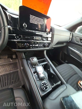 2025 Nissan Pathfinder Rock Creek – miniatura 10
