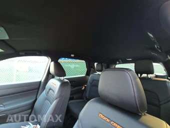 2025 Nissan Pathfinder Rock Creek – miniatura 11
