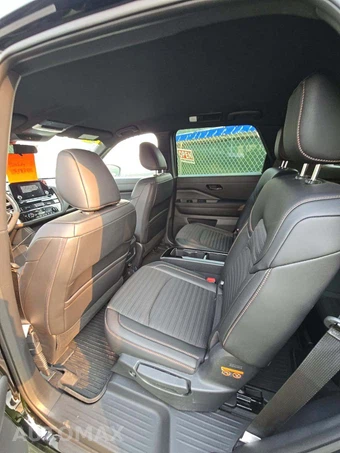 2025 Nissan Pathfinder Rock Creek – miniatura 13