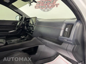 2025 Nissan Pathfinder Rock Creek - miniatura 12