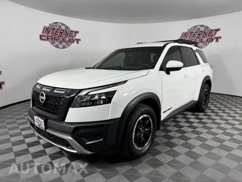 2025 Nissan Pathfinder Rock Creek - miniatura 3