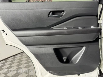 2025 Nissan Pathfinder Rock Creek - miniatura 42