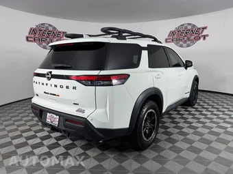 2025 Nissan Pathfinder Rock Creek - miniatura 7