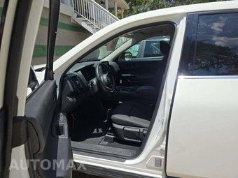 2025 Nissan Pathfinder S – miniatura 6